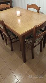 Tavolo cucina più sedie 