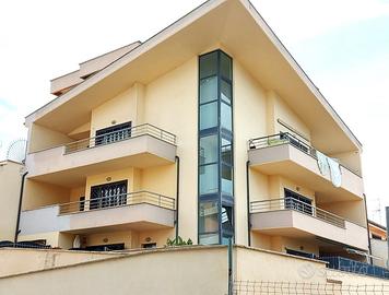 Bilocale con terrazzo isoloa Sacra