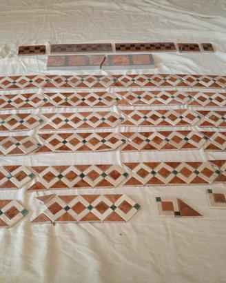 Eleganti intarsi da arredo in marmo