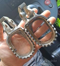 Pedane TITANIO KTM/husquavrna/gas gas 2019/2023