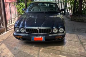 Jaguar XJ EXCLUSIVE