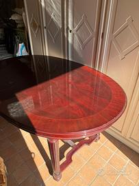 Tavolo e 6 sedie in mogano e seta