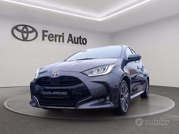 TOYOTA Yaris 1.5h 130 lounge