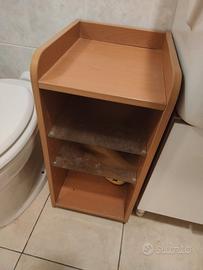 Mobiletto basso con rotelle