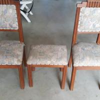sedie e poggia piedi 