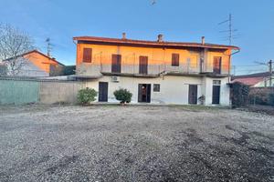 Casa indipendente di 174 m² con 5 locali a Robbio