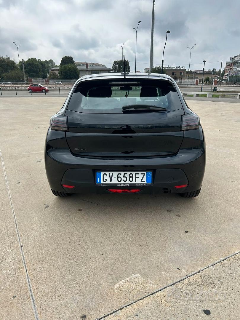 Peugeot 208 2024 photo 3