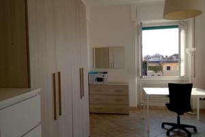 Camera con balcone Genova Albaro