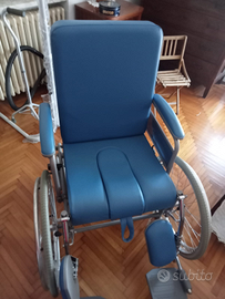 Sedia a rotelle per invalidi