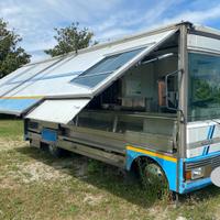 Auto negozio Street Food Truck (Paninoteca-Pesce)
