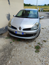 Renault Clio a GPL 1.4