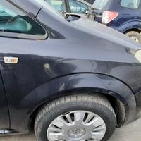 OPEL ZAFIRA 2009 - PARAFANGO DESTRO