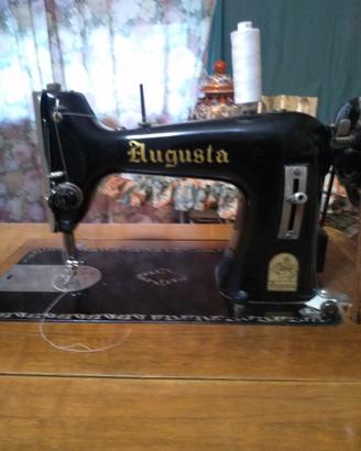 Macchina da cucire Augusta - anni 1955