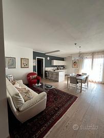 Trilocale con 2 camere e 2 bagni