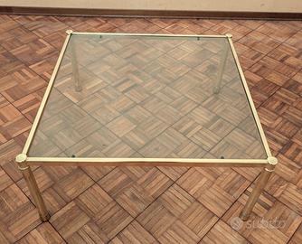 Tavolino da caffè con piano in vetro