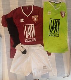 Lotto 12 divise calcio bambino Erreà Torino FC