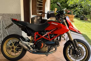 Hypermotard 1100 s