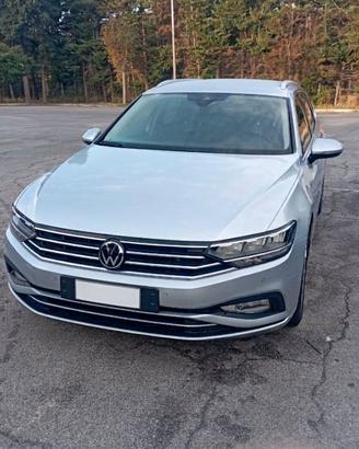 Volkswagen Passat Variant 2.0 DSG 150 CV BUSINESS
