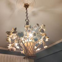  Lampadario in ferro battuto ceramica floreale