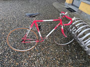 bicicletta da corsa vintage 