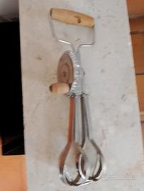 sbattitore manuale da cucina vintage 