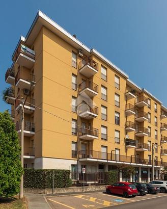 2 LOCALI A CASTELLANZA
