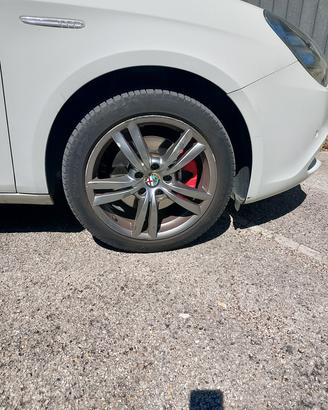 cerchi in lega raggio 17 per alfa Giulietta 
