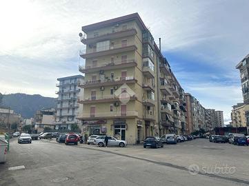 4 LOCALI A PALERMO