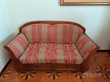 Divano in velluto broccato