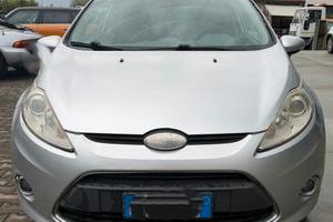 Ford Fiesta 1.4 TDCi 68CV 3 porte Titanium