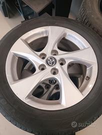 cerchi e gomme Toyota chr 