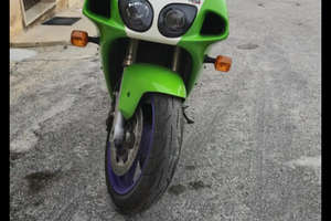Kawasaki Ninja Zx-7R 1996