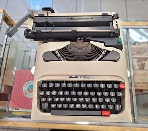 MACCHINA DA SCRIVERE OLIVETTI