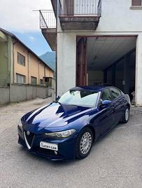 Alfa Romeo Giulia 2.2 Turbodiesel 180 CV Business 