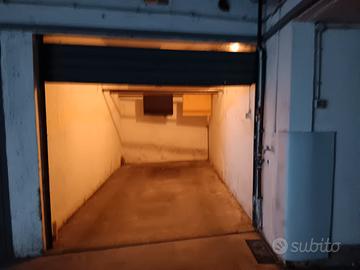 Garage in piazzetta del Pozzo/Viale Ungheria