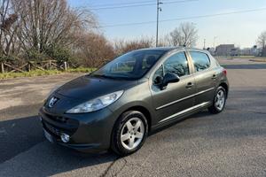 Peugeot 207 1.4 benzina