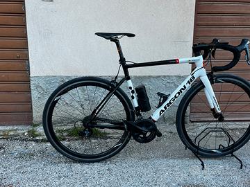 BICI DA CORSA IN CARBONIO