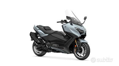 TMAX 560