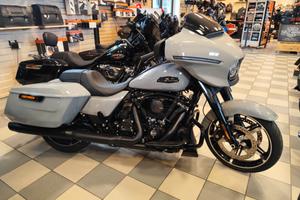Harley-davidson FLHX Street Glide 117