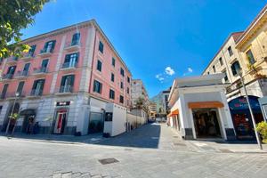 Negozio centralissimo