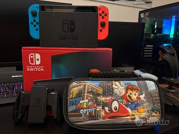 Nintendo Switch COME NUOVA con scatola e custodia