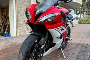 Yamaha YZF R6 - 2011