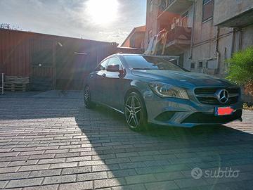 Mercedes CLA 200