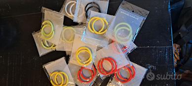 Orecchini in plastica