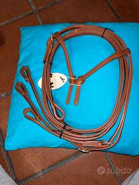 Beiglia qestern con redini ( chiusura selleria )