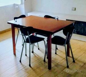 TAVOLO E/O  MOBILE  IN. LEGNO , MASSELLO  NOCE