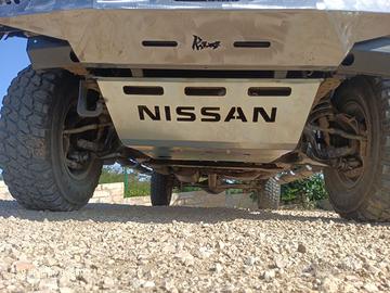 PARAMOTORE E PARATIRANTERIA PER NISSAN NAVARA D40