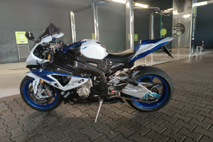 BMW hp4 competition