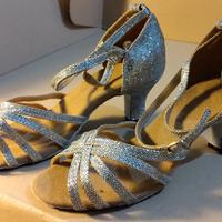 Sandali da ballo latino americano, caraibico, etc.