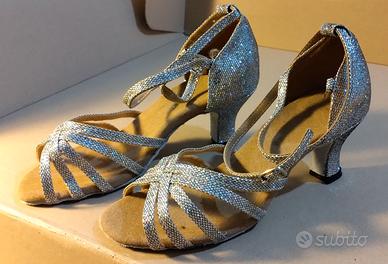 Sandali da ballo latino americano, caraibico, etc.